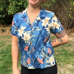 Women's vintage floral button up blouse